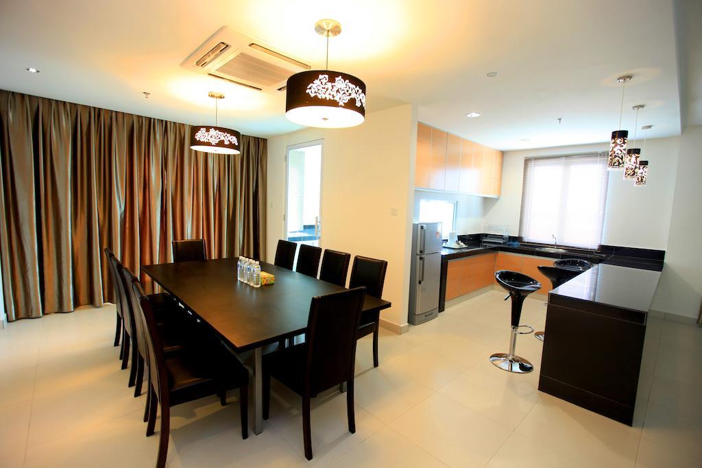 Merdeka Suites Hotel Мири Екстериор снимка